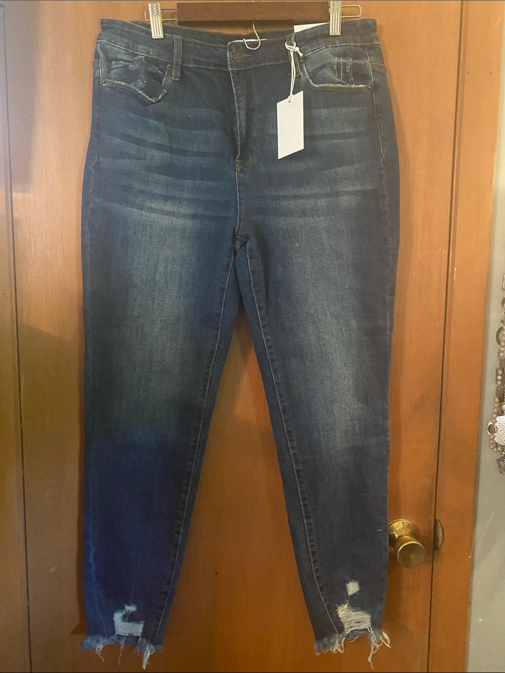 Zenana Outfitters Skinny High-Rise Distressed Dark Blue Jeans